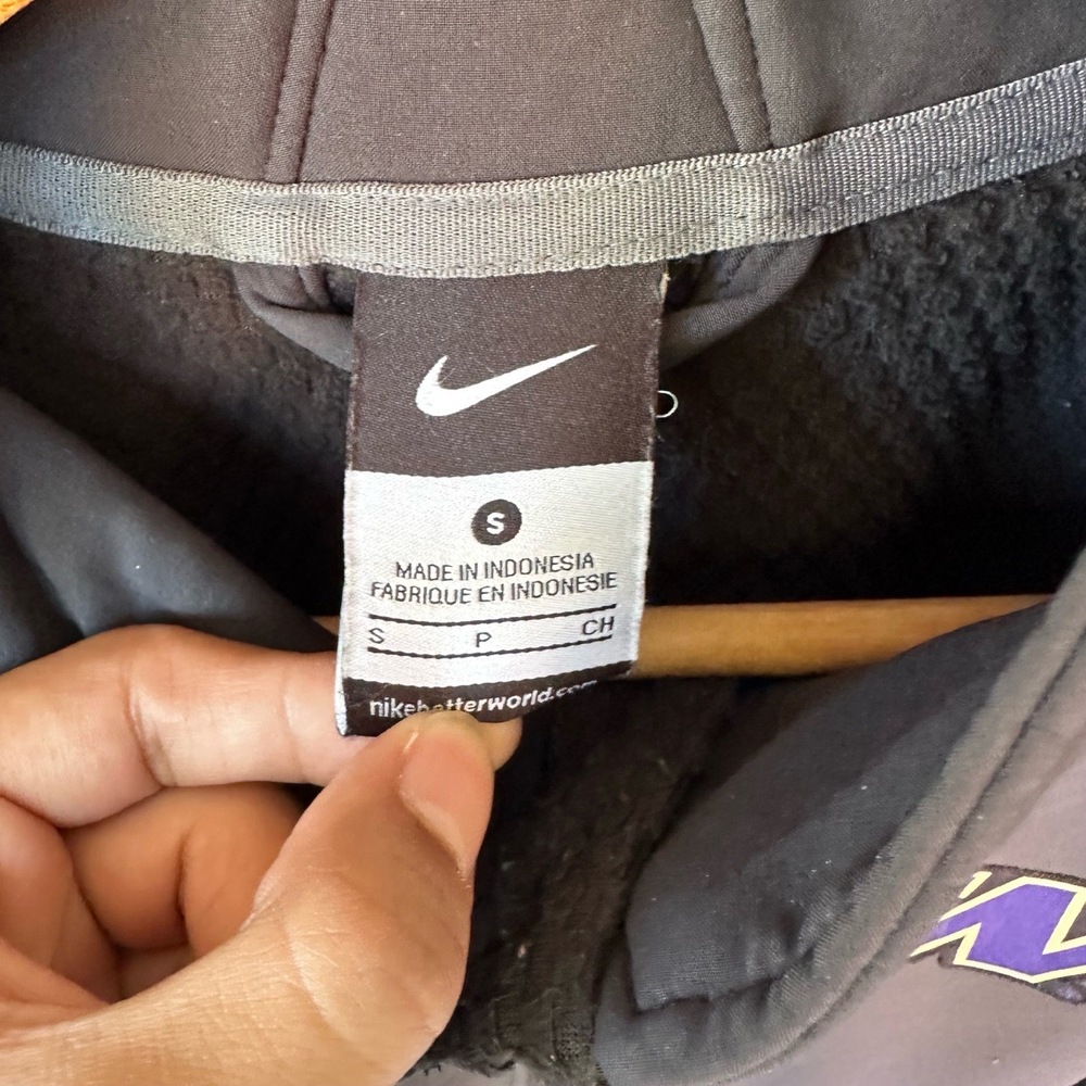 Nike Vintage Washington Huskies Black Full Zip Track Jacket Small - Picture 3 of 4